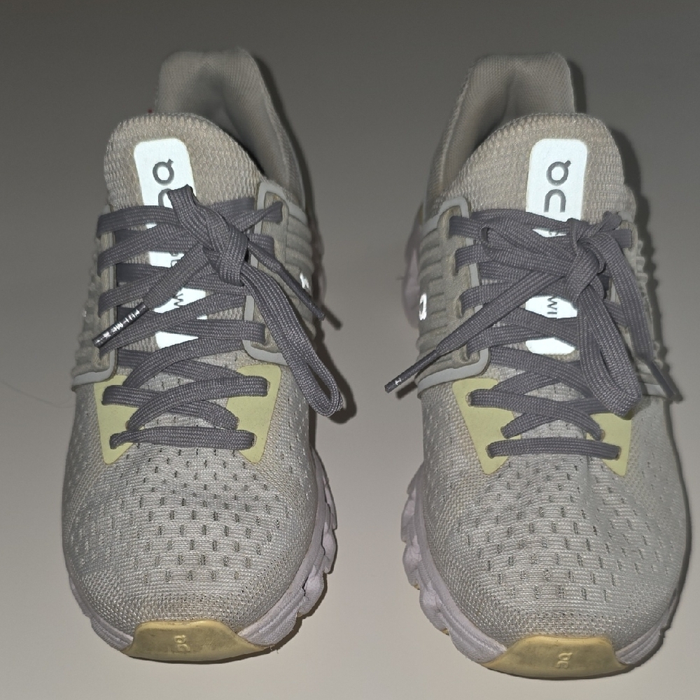 On Cloud Running Sneakers - Picture 4 of 8